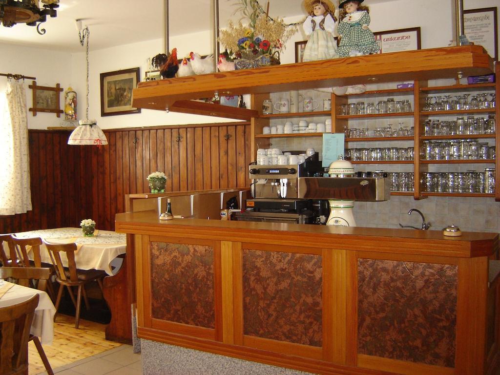 Gasthof Zum Heiligen Nikolaus Haibach ob der Donau Zewnętrze zdjęcie